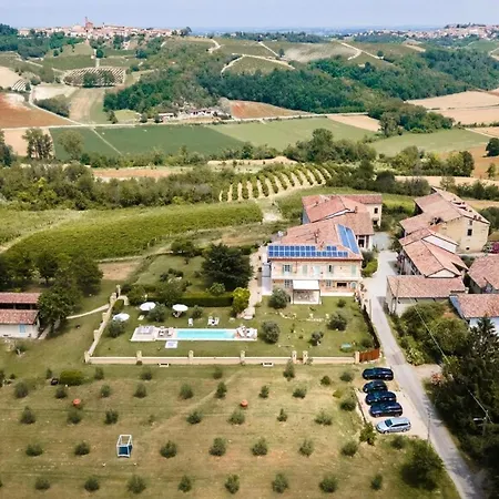 Historic Estate With Private In Monferrato Hébergement de vacances