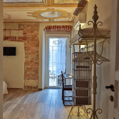 Historic Estate With Private In Monferrato Hébergement de vacances Ottiglio