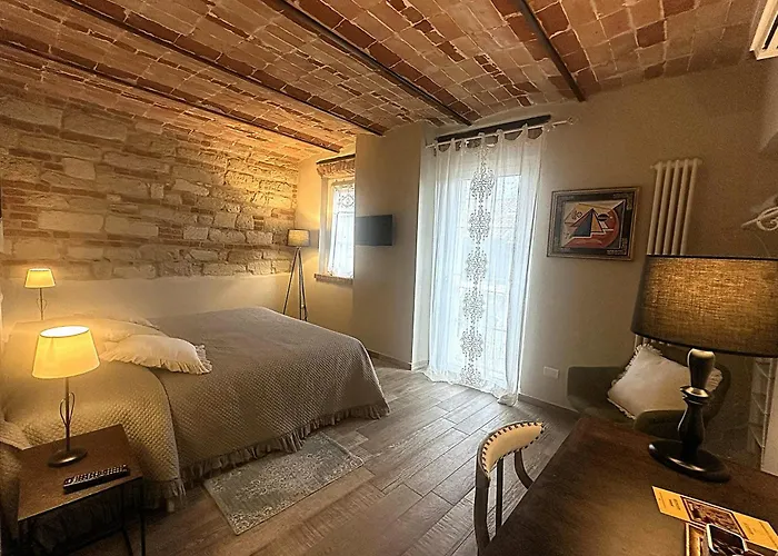 Historic Estate With Private In Monferrato Ottiglio
