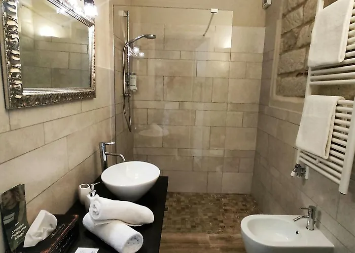 Historic Estate With Private In Monferrato Vakantiehuis Ottiglio